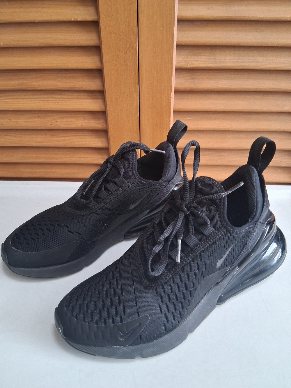Nike Air Max 270 Triple Black Women's Sneaker * Size: 6